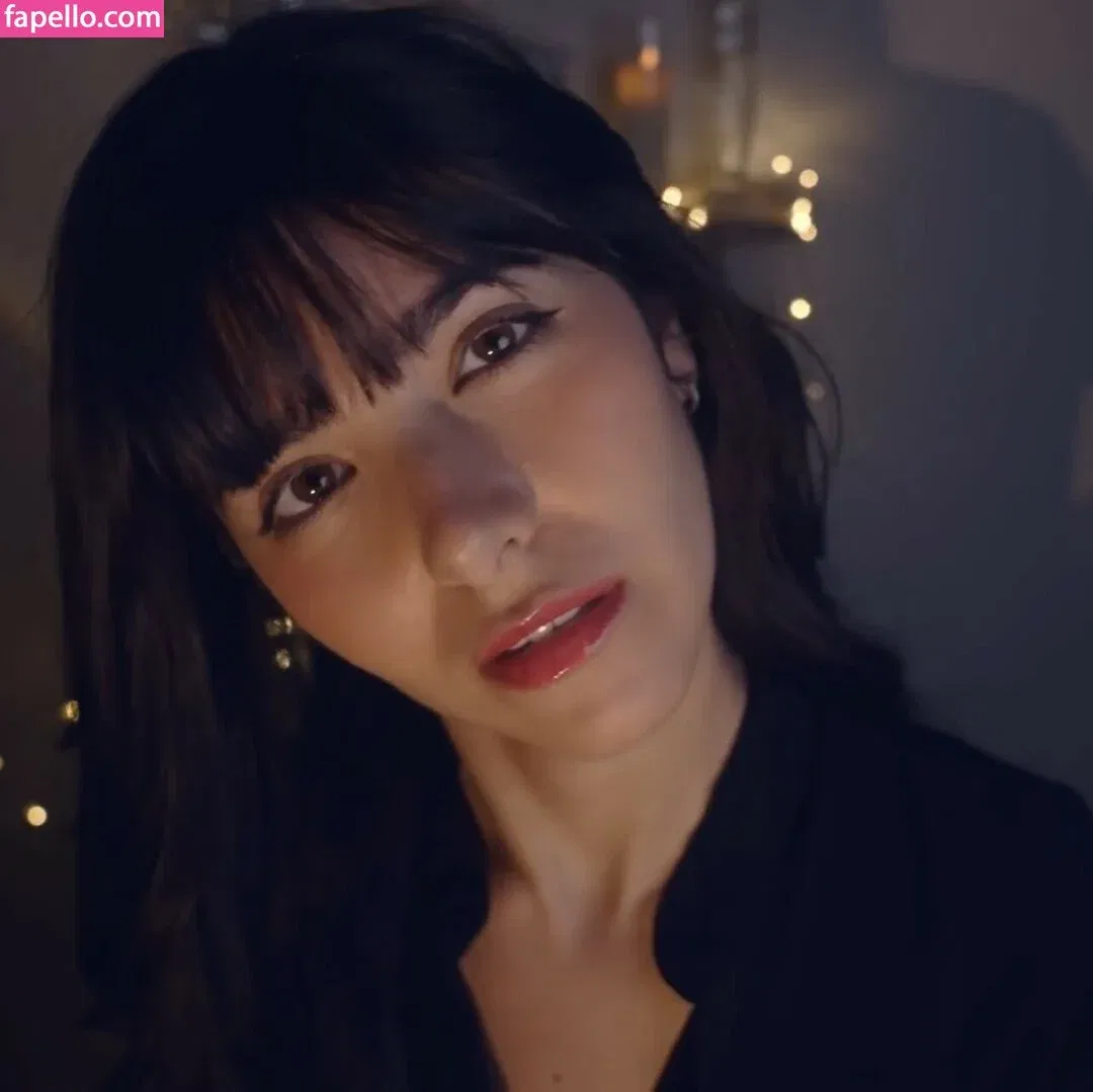 ASMR Glow Onlyfans Photo Gallery 