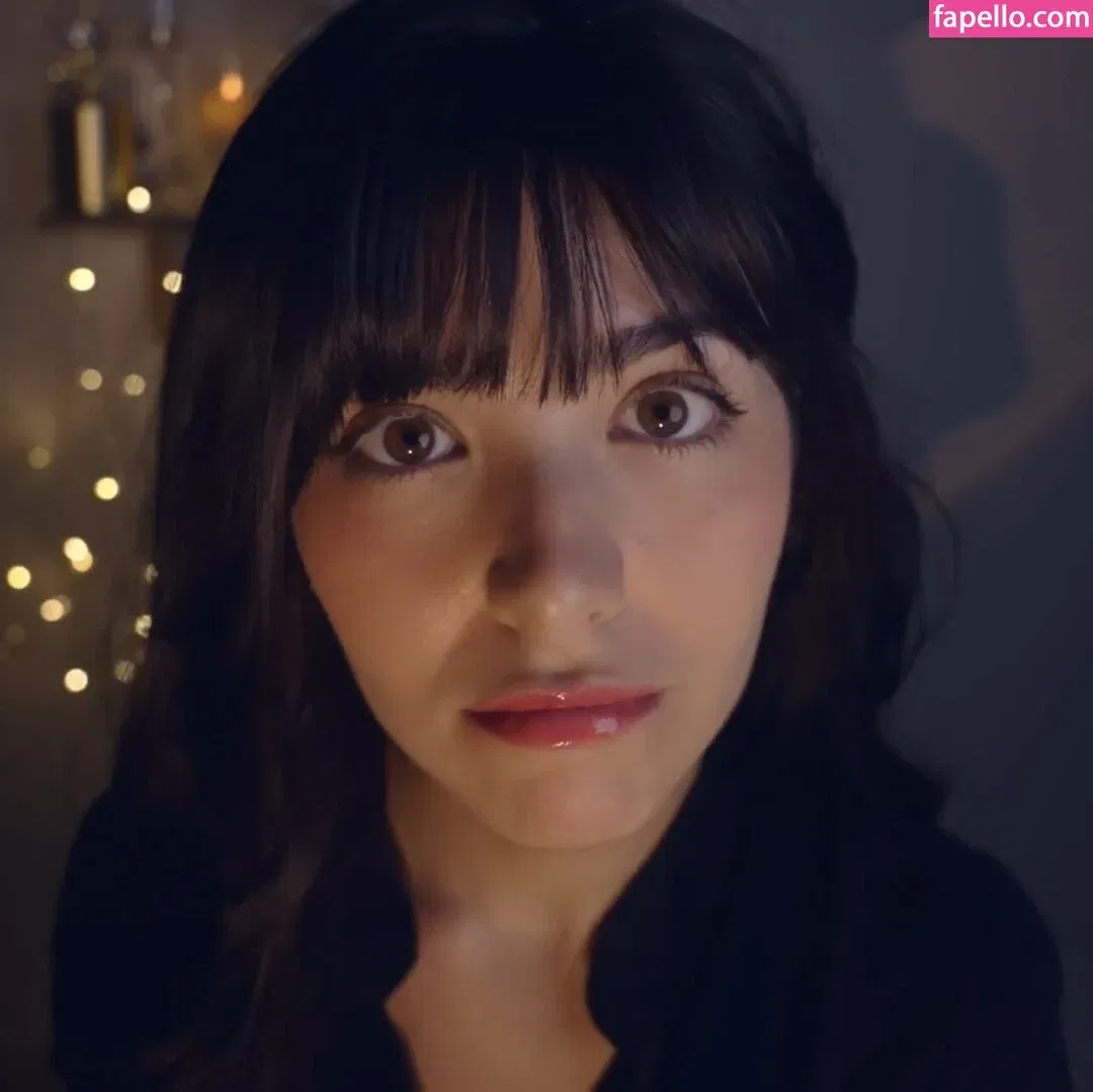 ASMR Glow Onlyfans Photo Gallery 