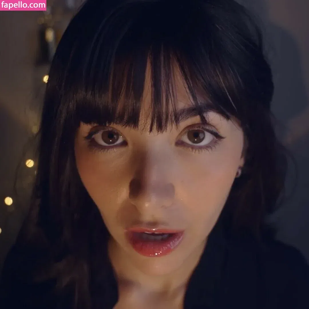 ASMR Glow Onlyfans Photo Gallery 