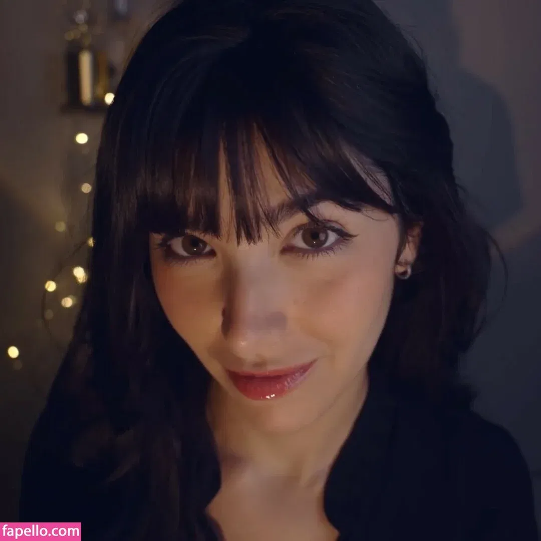 ASMR Glow Onlyfans Photo Gallery 