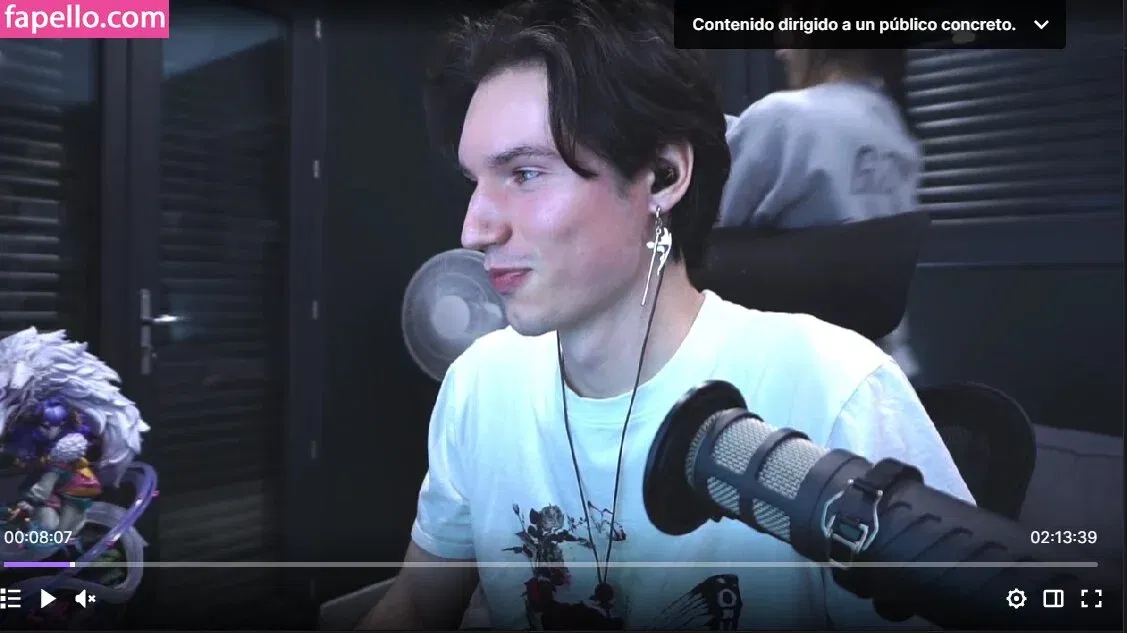 ASMR Glow Onlyfans Photo Gallery 