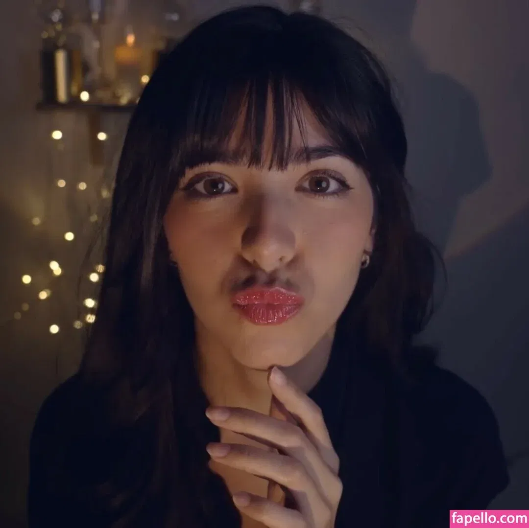 ASMR Glow Onlyfans Photo Gallery 