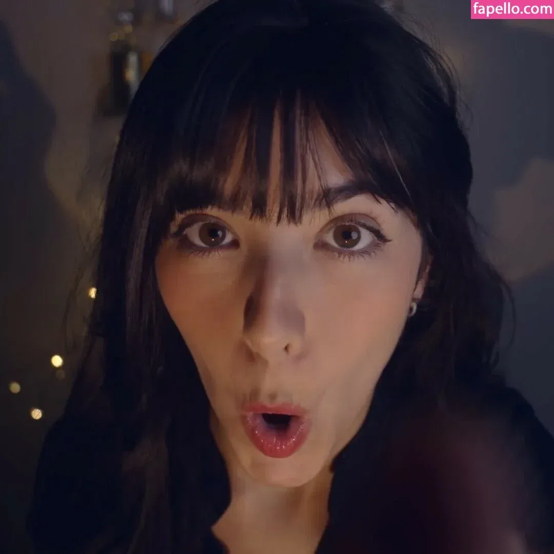 ASMR Glow Onlyfans Photo Gallery 