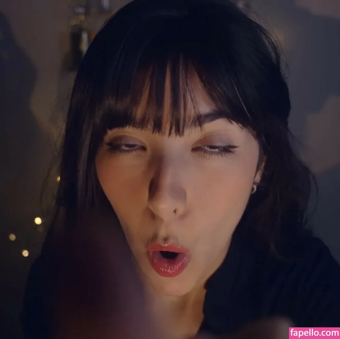 ASMR Glow Onlyfans Photo Gallery 