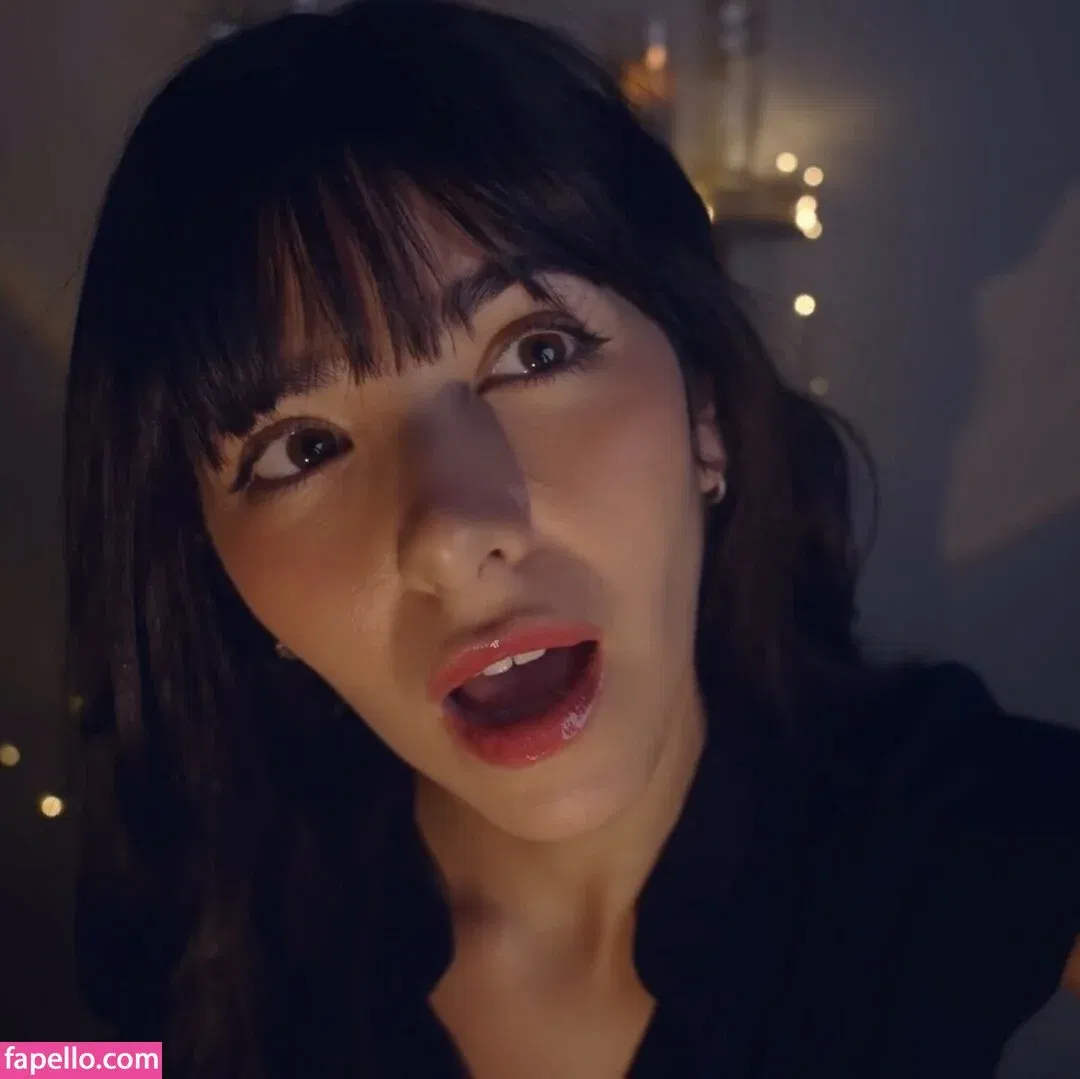 ASMR Glow Onlyfans Photo Gallery 