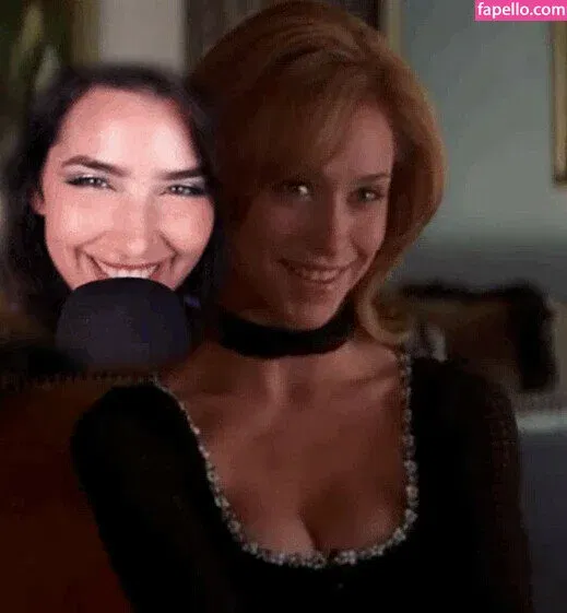 ASMR Glow Onlyfans Photo Gallery 