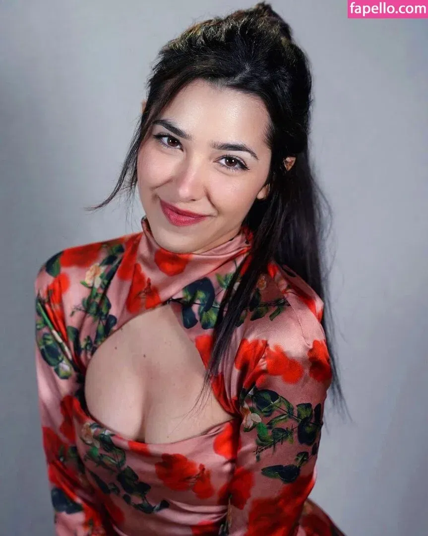 ASMR Glow Onlyfans Photo Gallery 