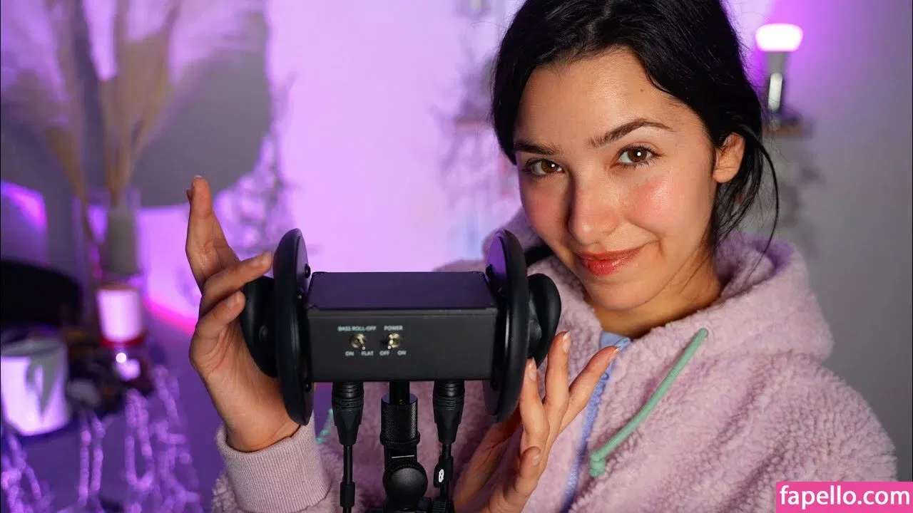 ASMR Glow Onlyfans Photo Gallery 