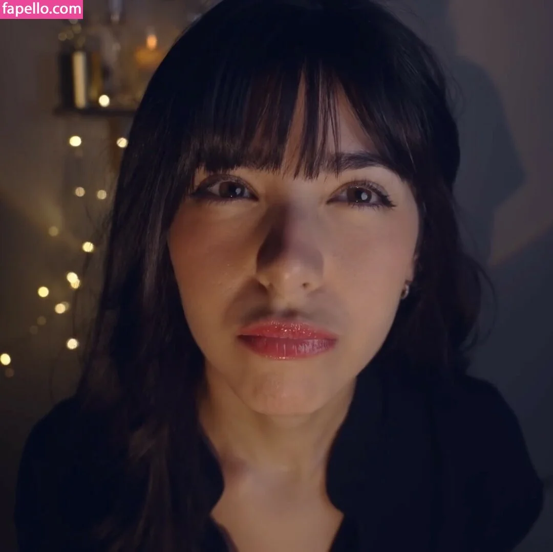 ASMR Glow Onlyfans Photo Gallery 