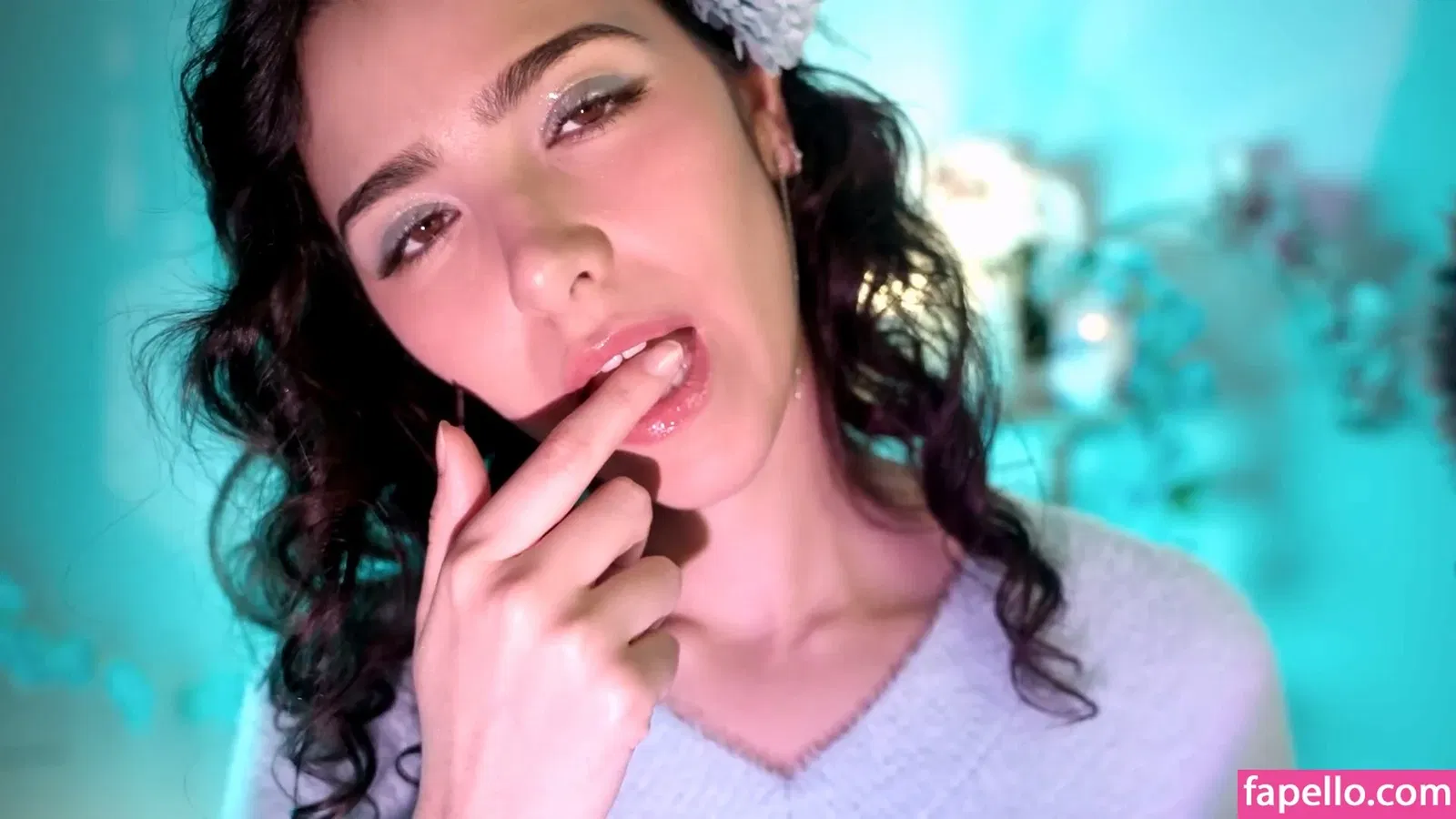 ASMR Glow Onlyfans Photo Gallery 