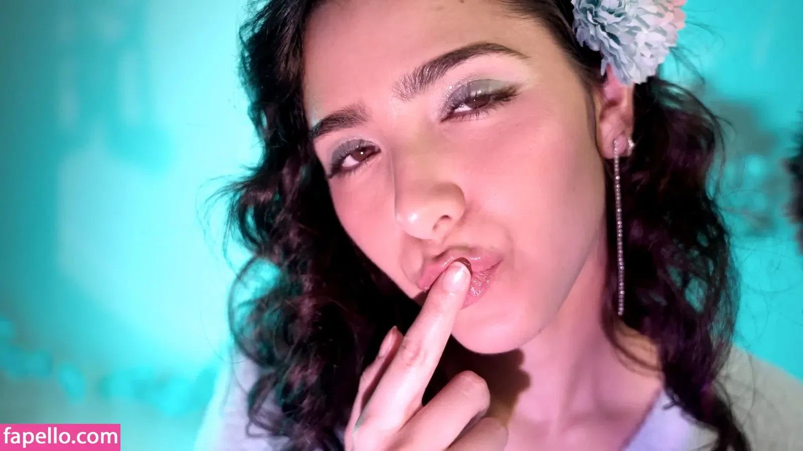 ASMR Glow Onlyfans Photo Gallery 