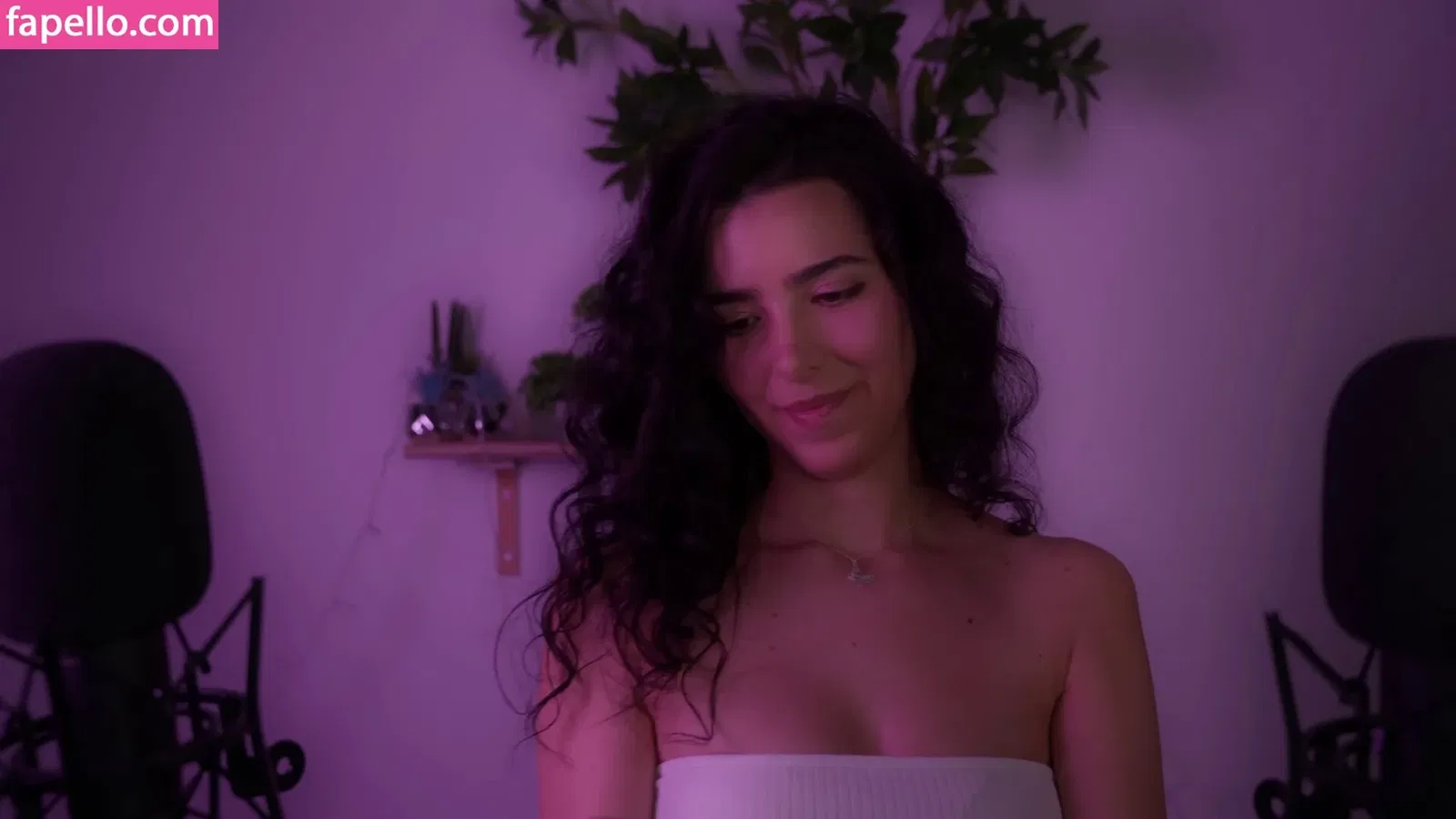 ASMR Glow Onlyfans Photo Gallery 
