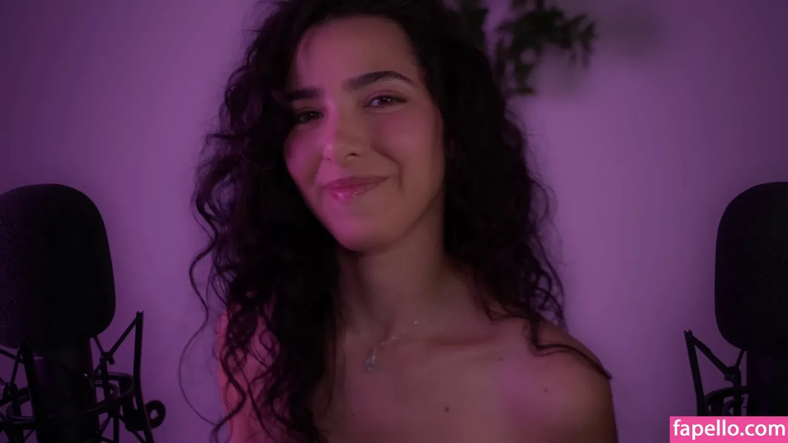 ASMR Glow Onlyfans Photo Gallery 