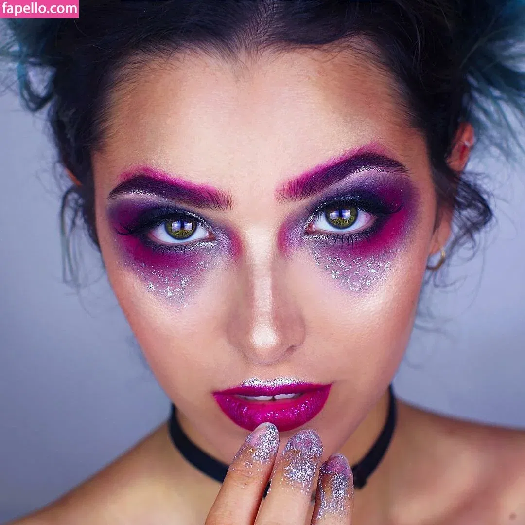 ASMR Glow Onlyfans Photo Gallery 