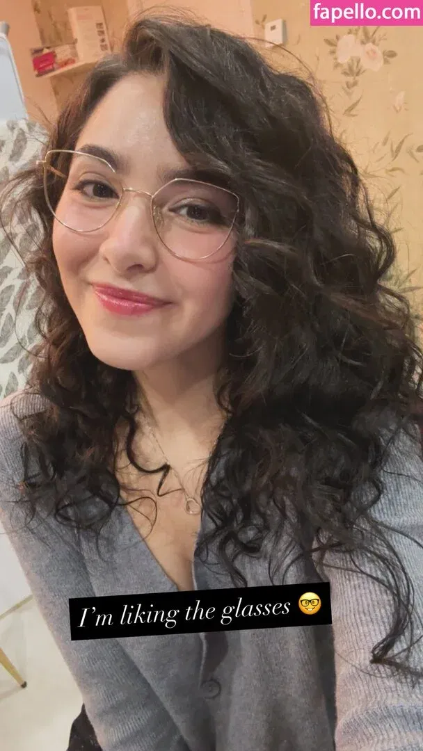 ASMR Glow Onlyfans Photo Gallery 