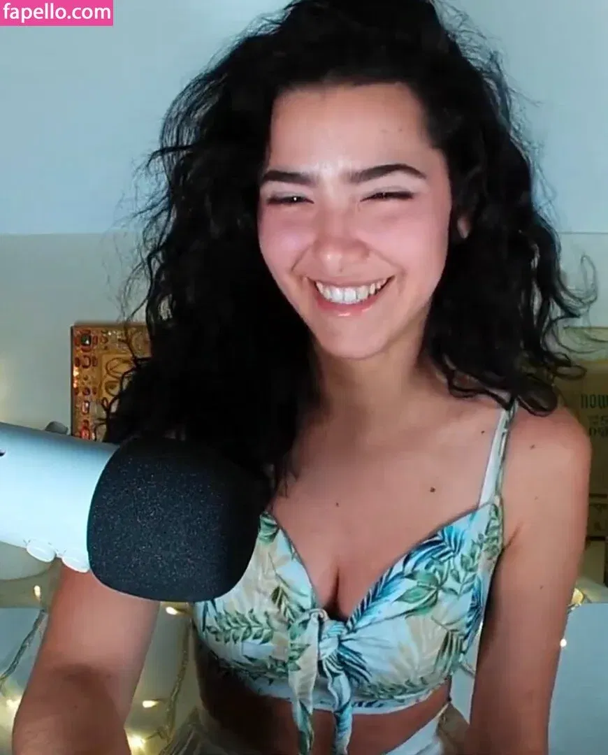 ASMR Glow Onlyfans Photo Gallery 