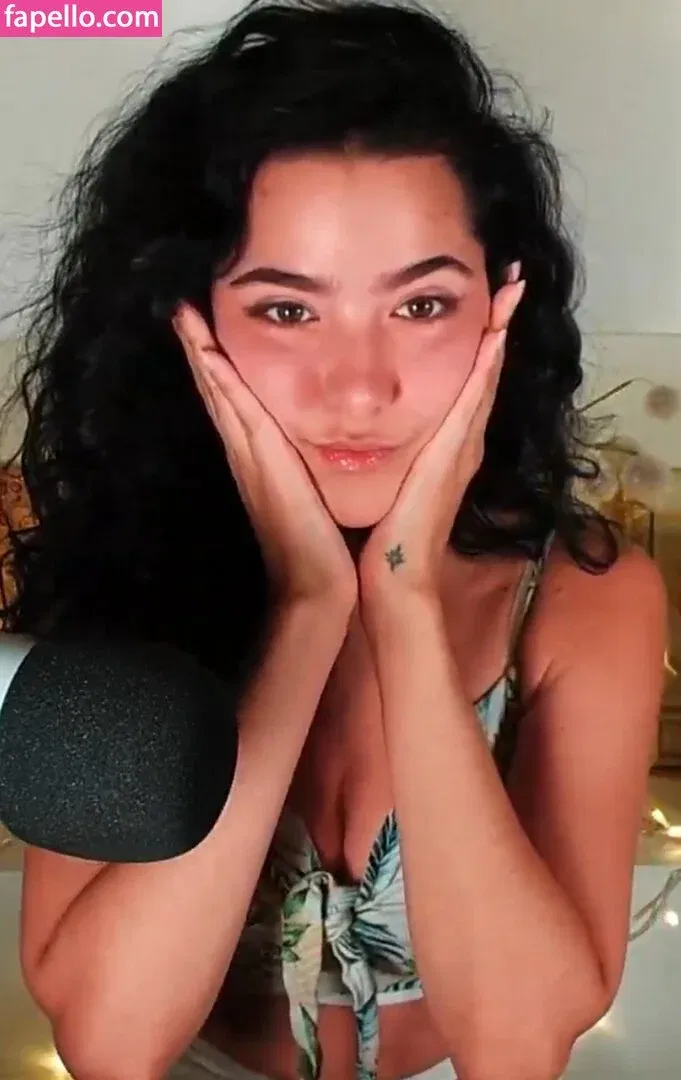 ASMR Glow Onlyfans Photo Gallery 