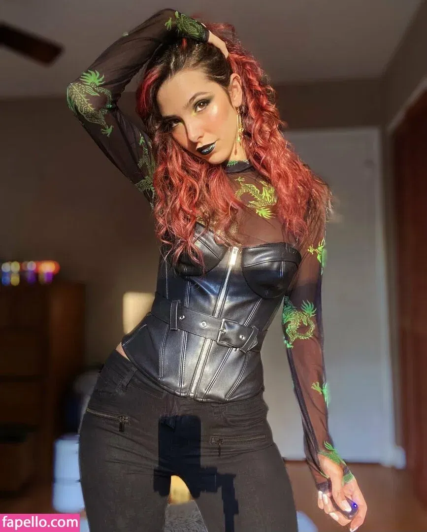 ASMR Glow Onlyfans Photo Gallery 