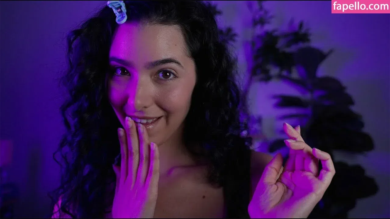 ASMR Glow Onlyfans Photo Gallery 