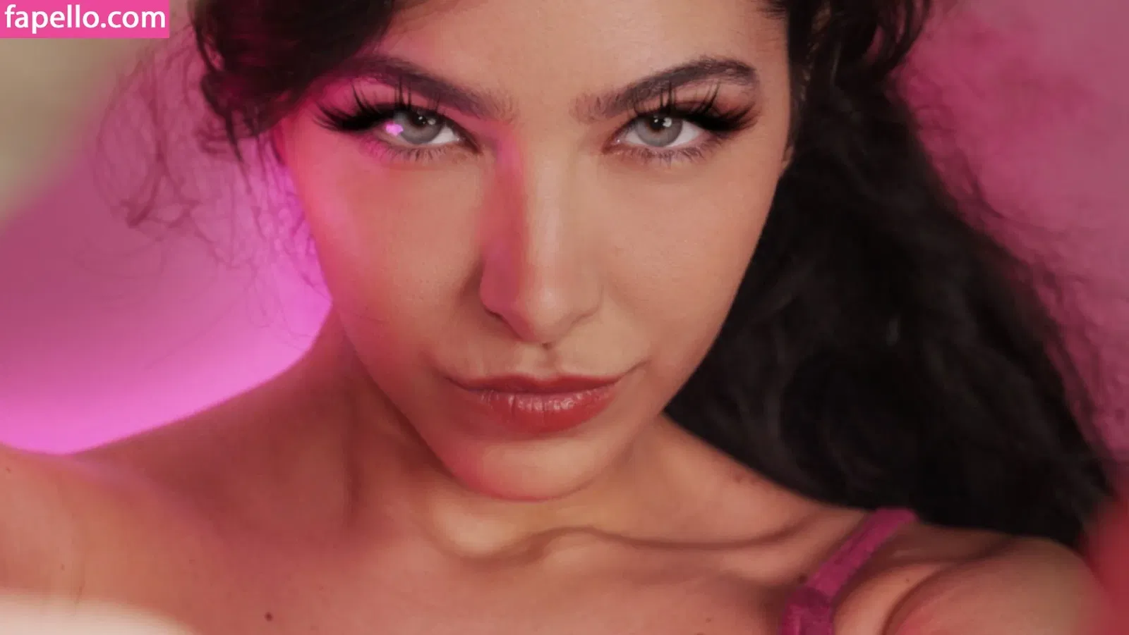 ASMR Glow Onlyfans Photo Gallery 