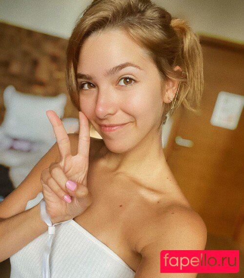 ASMR Glow Onlyfans Photo Gallery 