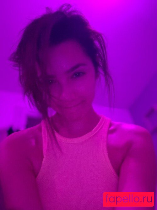 ASMR Glow Onlyfans Photo Gallery 