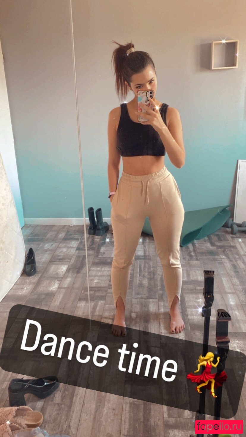 ASMR Glow Onlyfans Photo Gallery 