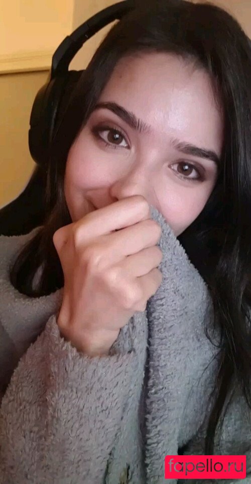 ASMR Glow Onlyfans Photo Gallery 