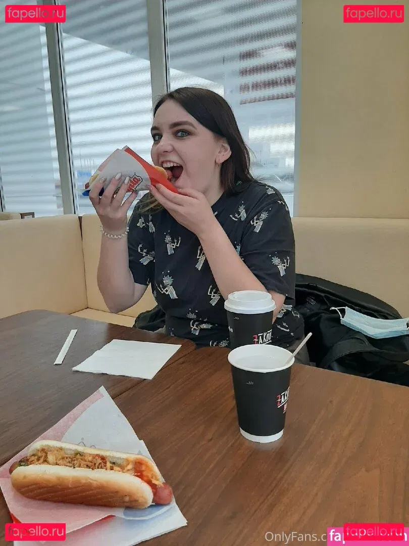 polysweet Onlyfans Photo Gallery 