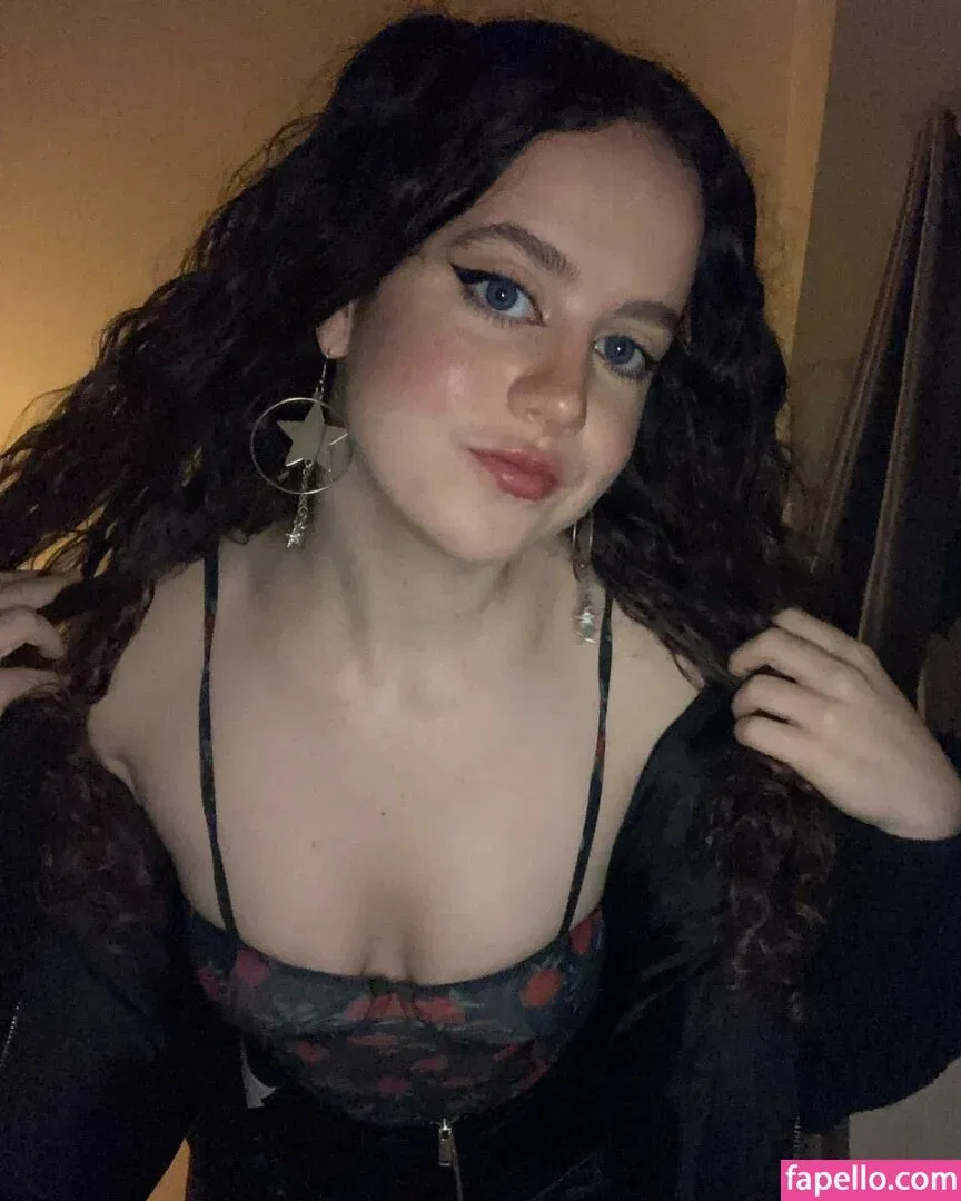 Venus Energy Onlyfans Photo Gallery 