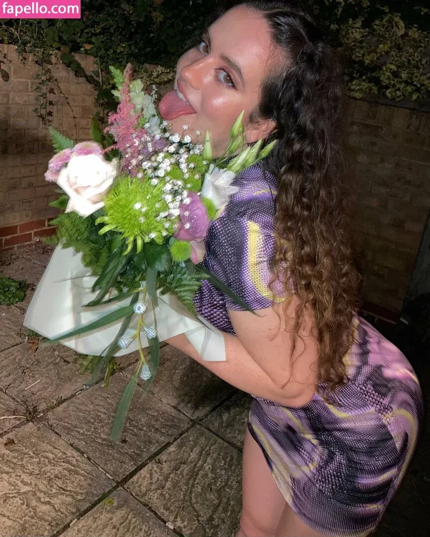 Venus Energy Onlyfans Photo Gallery 