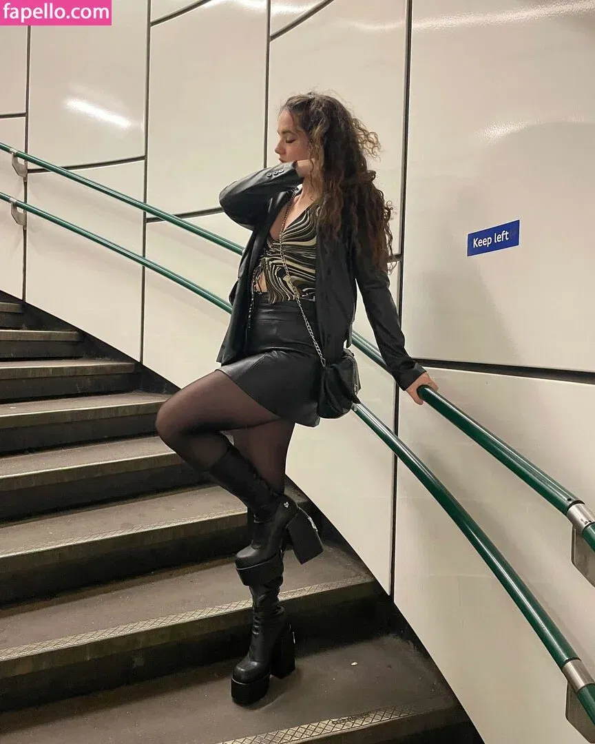 Venus Energy Onlyfans Photo Gallery 