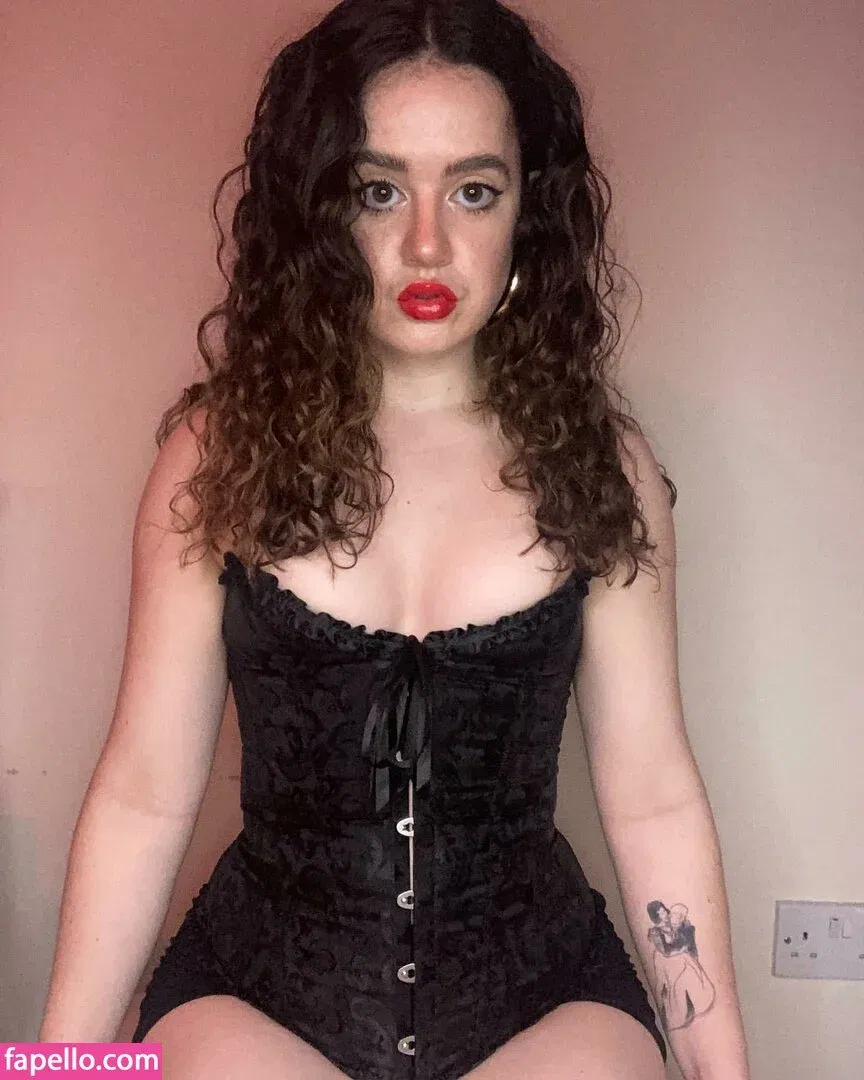 Venus Energy Onlyfans Photo Gallery 