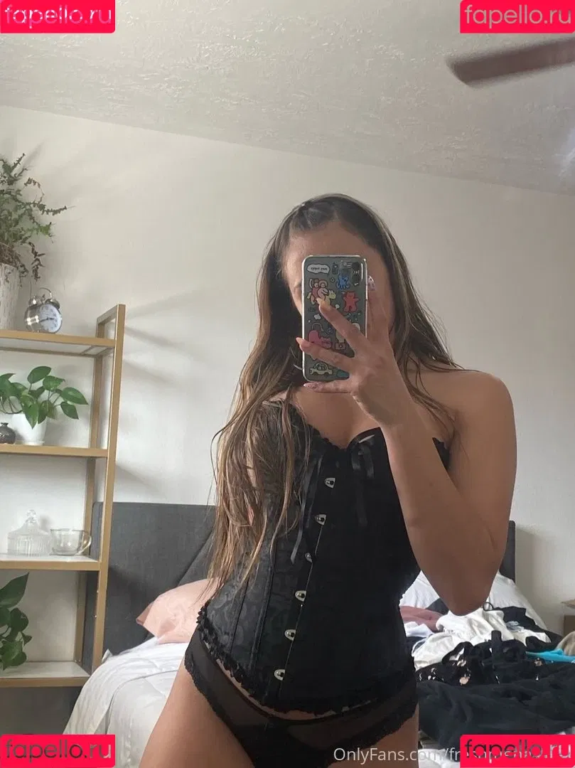 Cumsistant Onlyfans Photo Gallery 