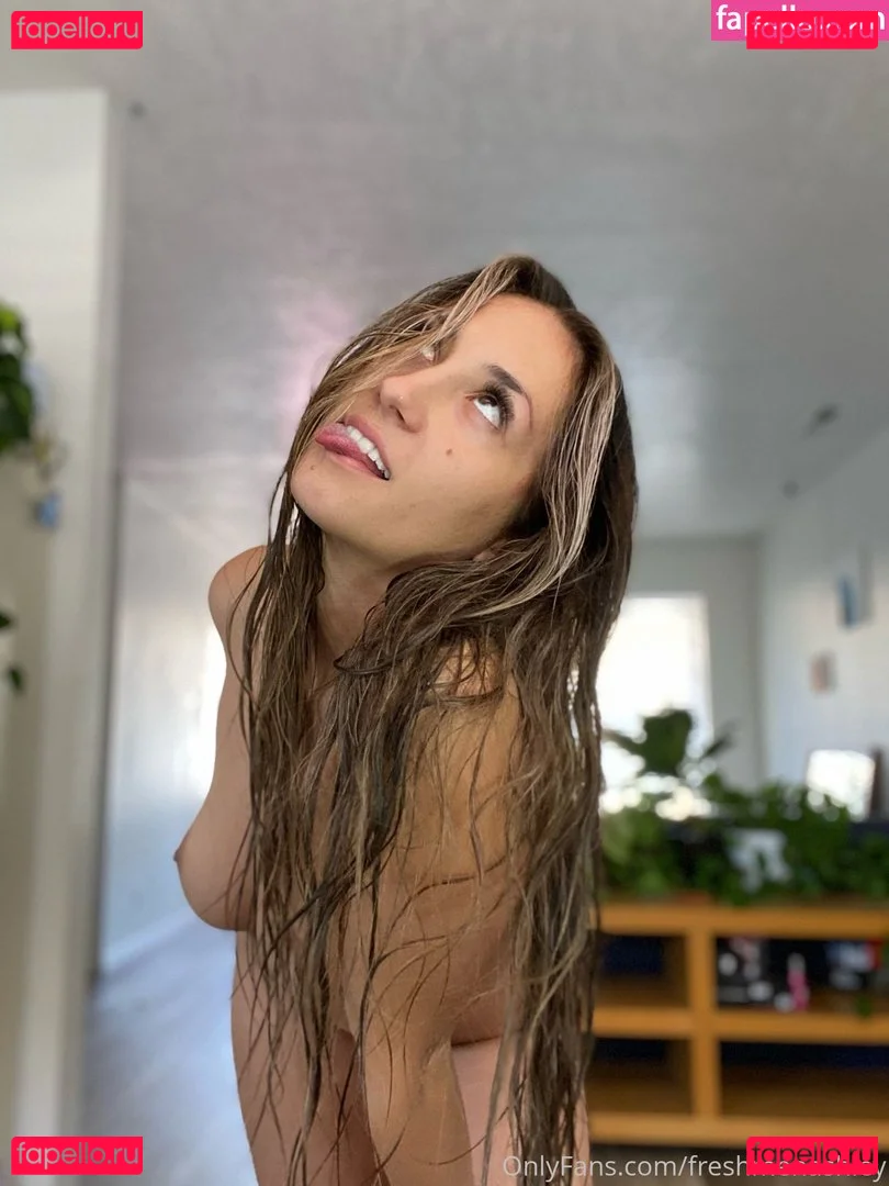 Cumsistant Onlyfans Photo Gallery 