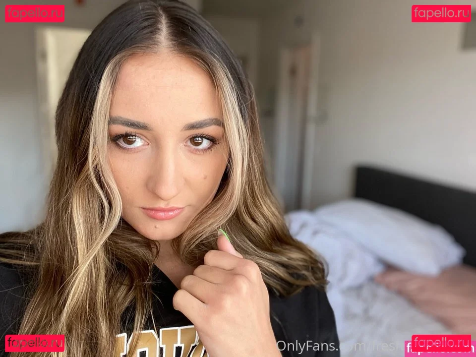 Cumsistant Onlyfans Photo Gallery 