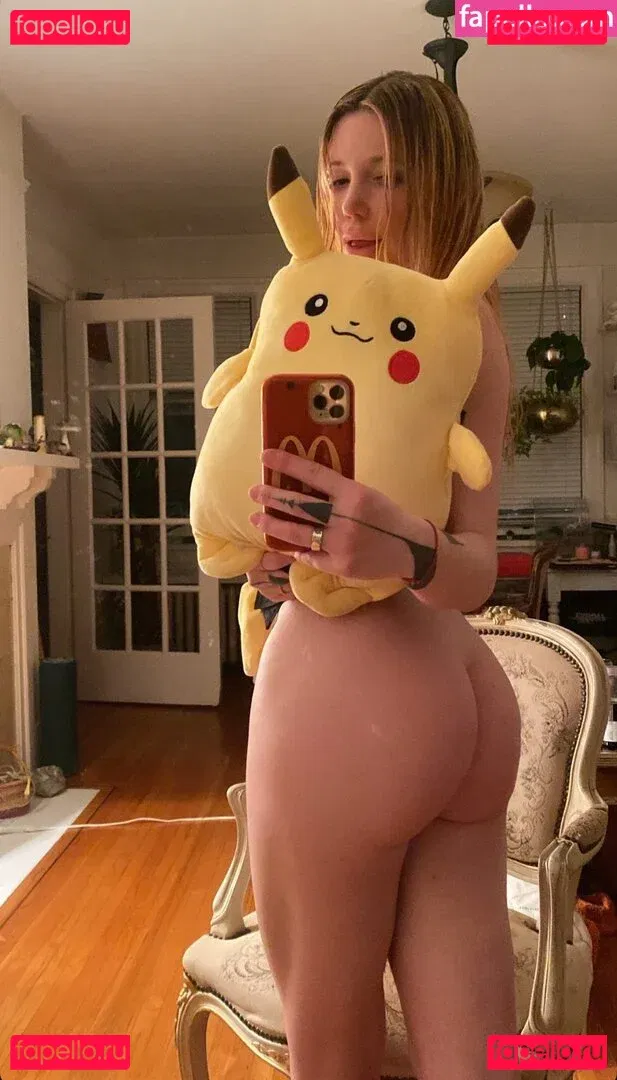 Universal Angel Onlyfans Photo Gallery 