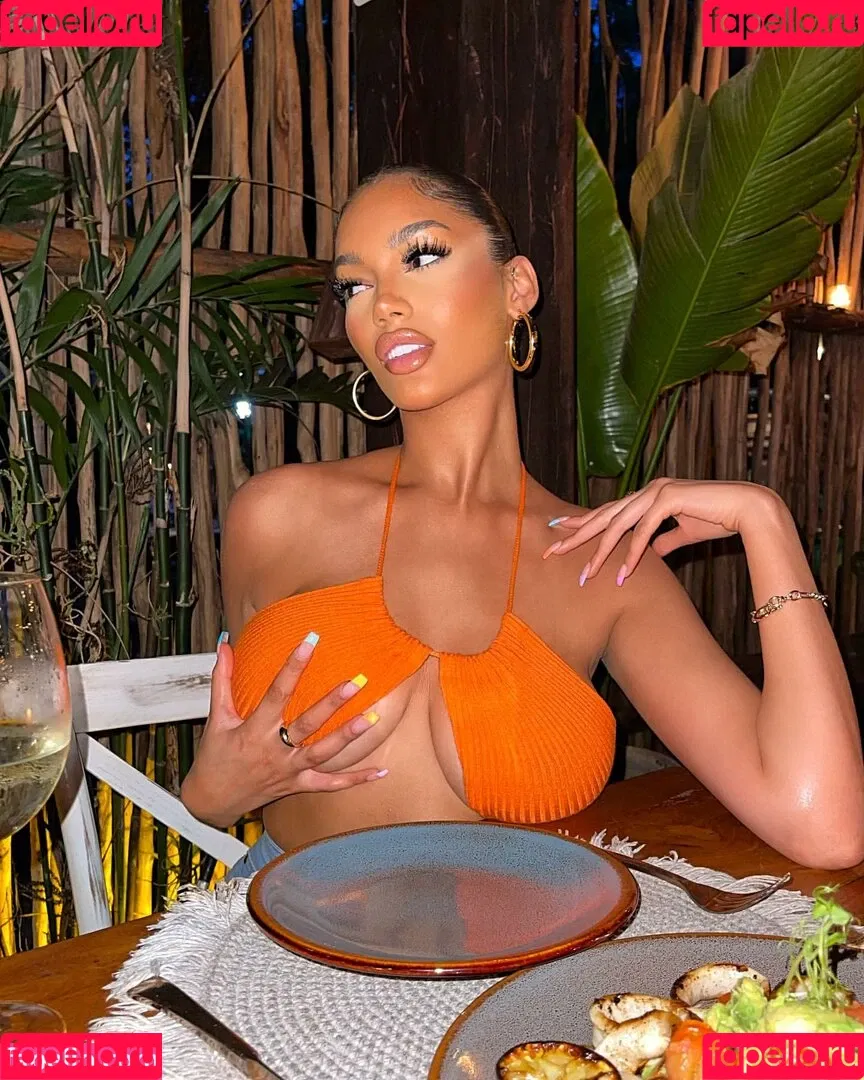Carina Griff Onlyfans Photo Gallery 