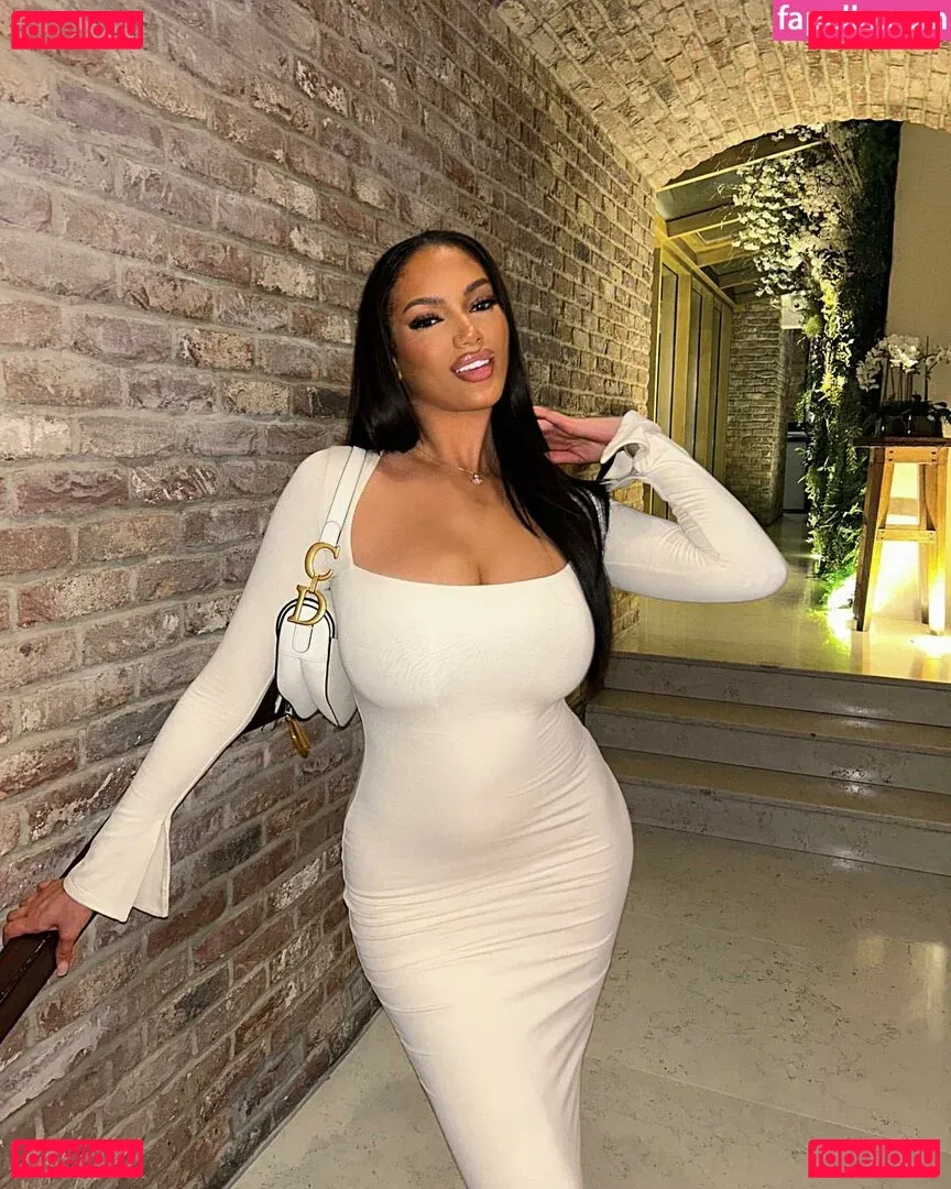 Carina Griff Onlyfans Photo Gallery 