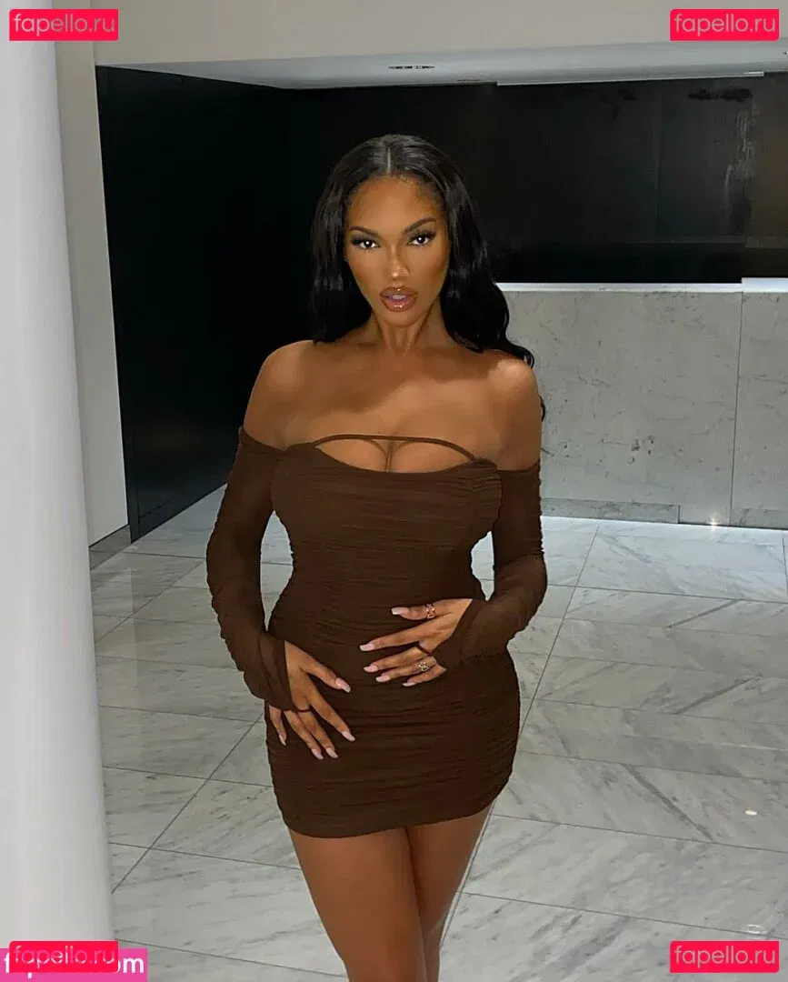 Carina Griff Onlyfans Photo Gallery 