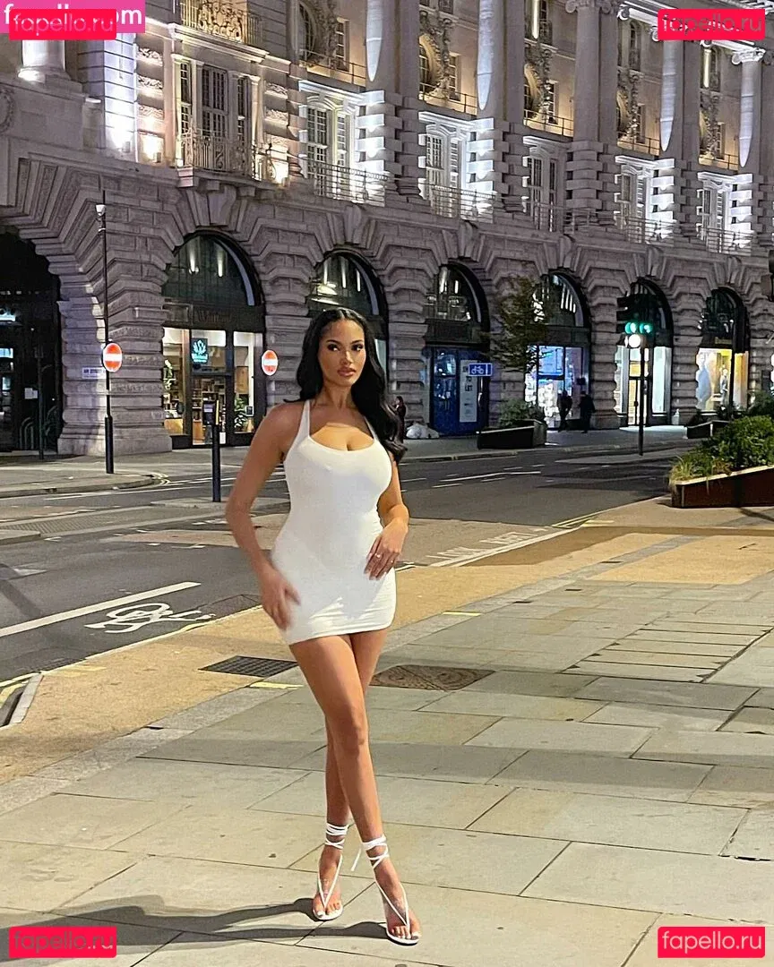 Carina Griff Onlyfans Photo Gallery 