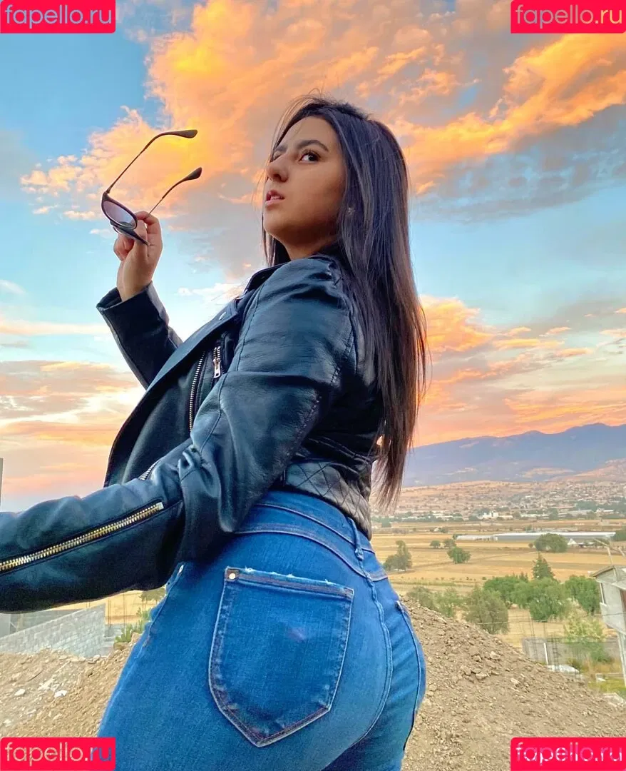Danahe Vasquez Onlyfans Photo Gallery 