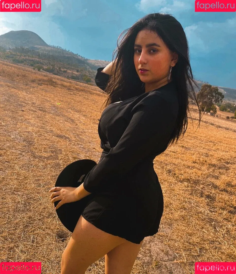 Danahe Vasquez Onlyfans Photo Gallery 