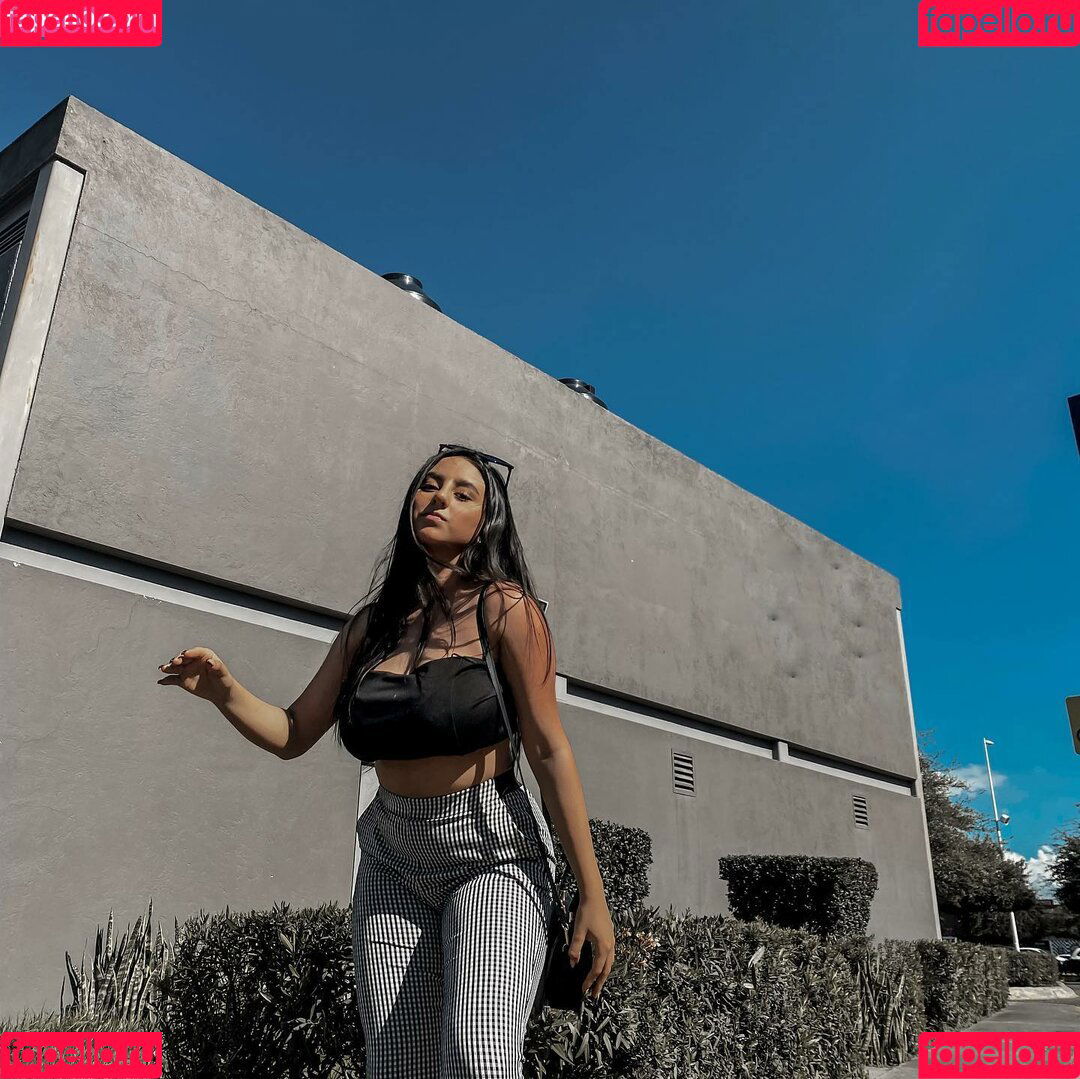 Danahe Vasquez Onlyfans Photo Gallery 