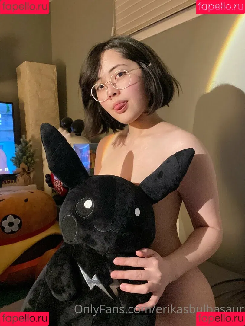 Erikasbulbasaur Onlyfans Photo Gallery 