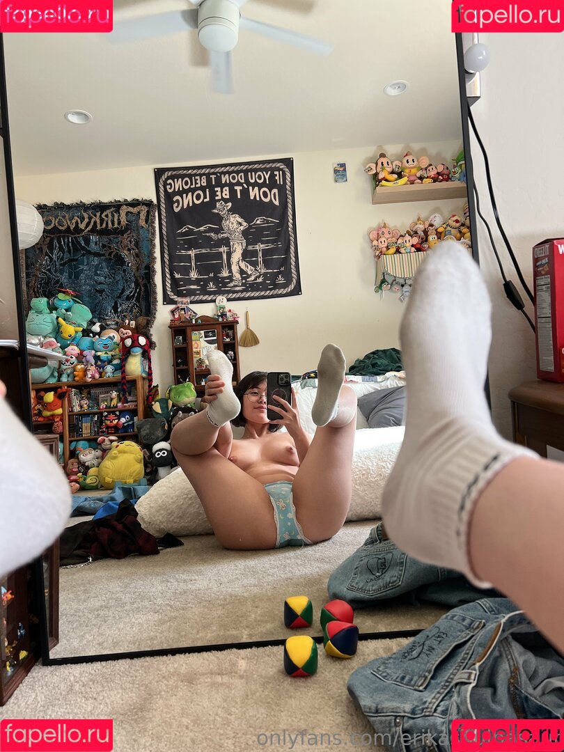 Erikasbulbasaur Onlyfans Photo Gallery 