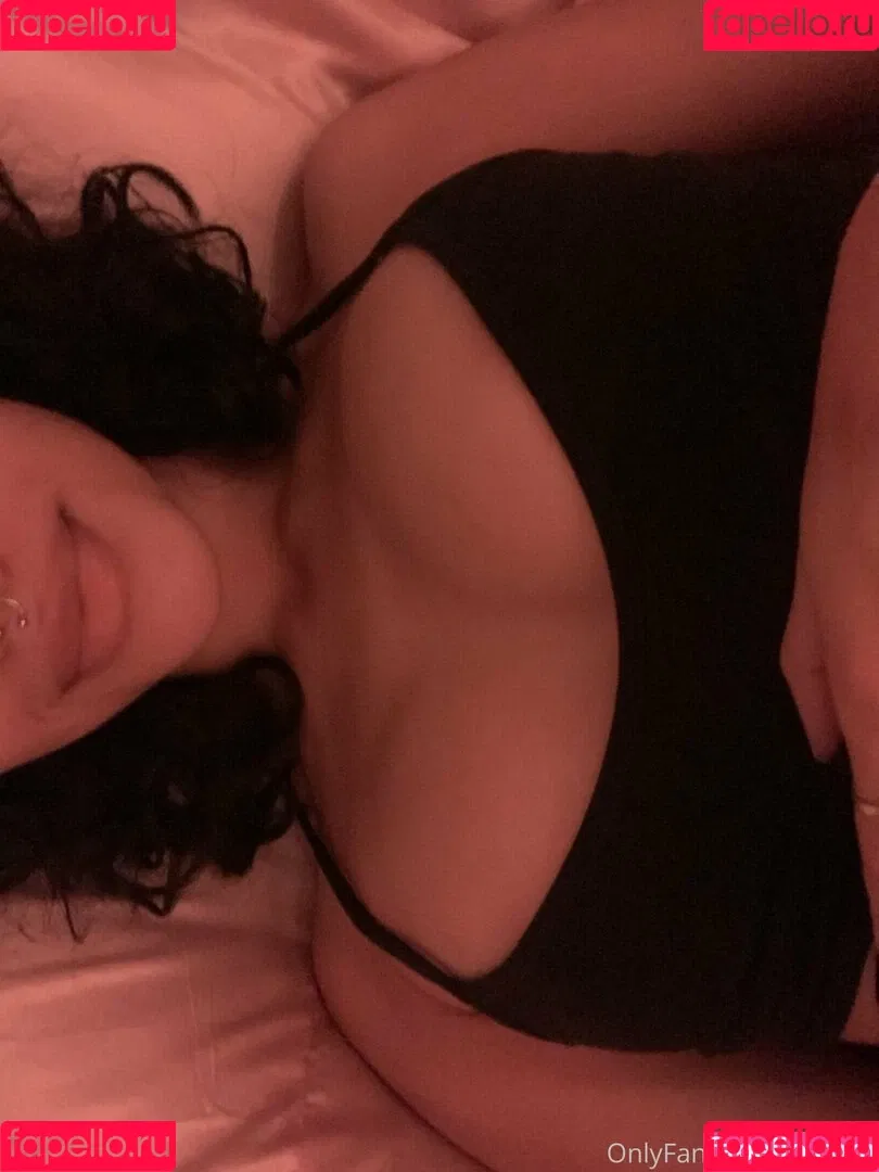 ik1ttn Onlyfans Photo Gallery 