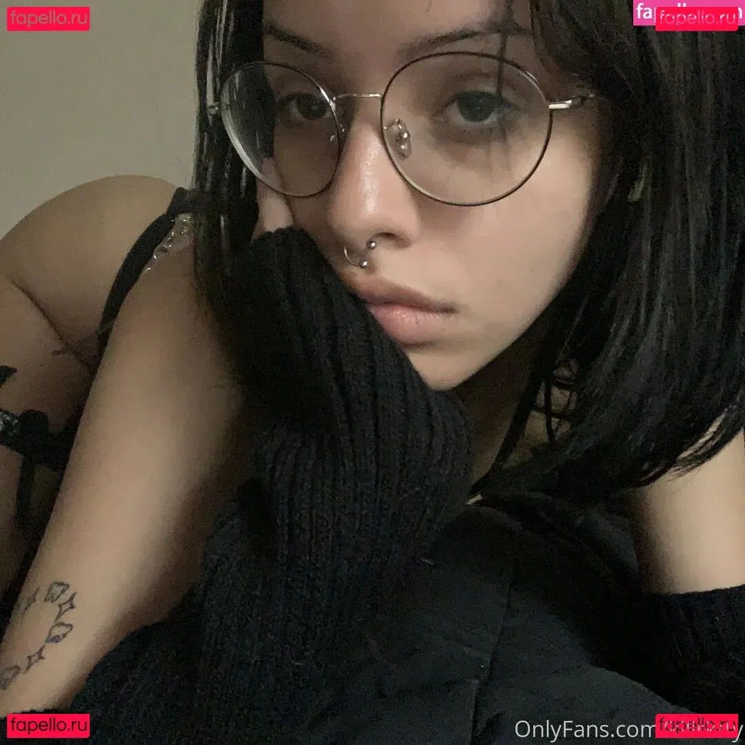 ik1ttn Onlyfans Photo Gallery 