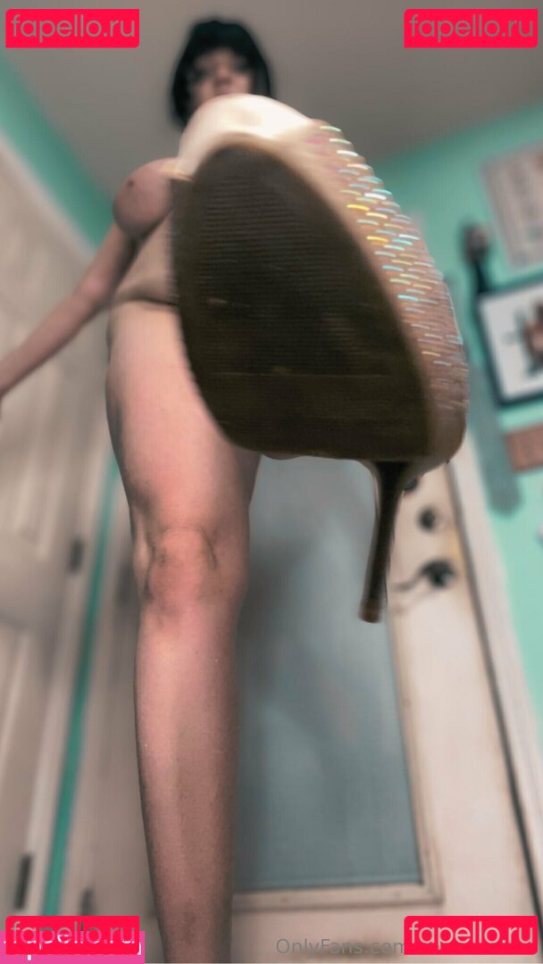 serraraefree Nude Onlyfans Photo 28