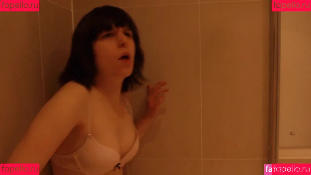 Emma Blackery Onlyfans Photo Gallery 